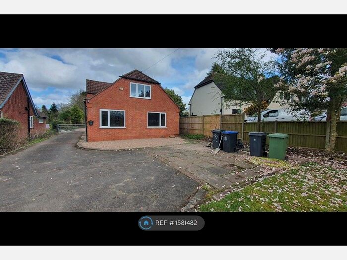 3 Bedroom Detached House To Rent In Cloweswood Lane, Earlswood, Solihull, B94