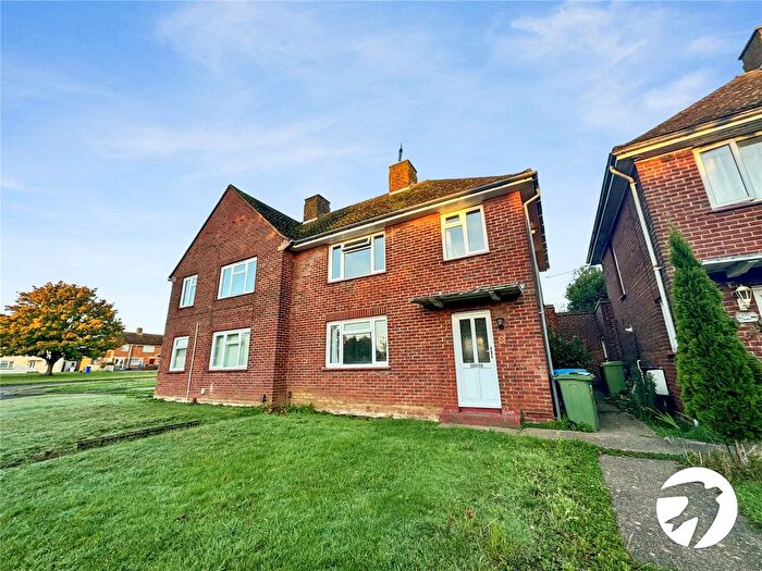 3 Bedroom Terraced House To Rent In Manor Grove, Sittingbourne, Kent, ME10