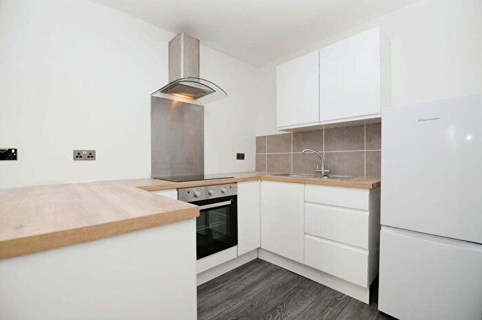 1 Bedroom Maisonette To Rent In Hamilton Road, Bishopstoke, Eastleigh, Hampshire, SO50