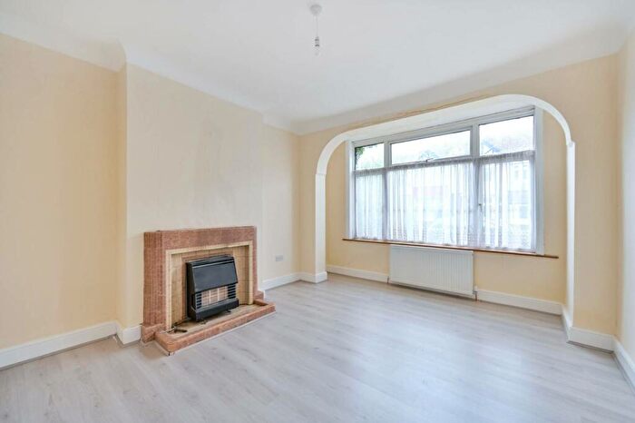 3 Bedroom Terraced House To Rent In Albany Road, New Malden, KT3