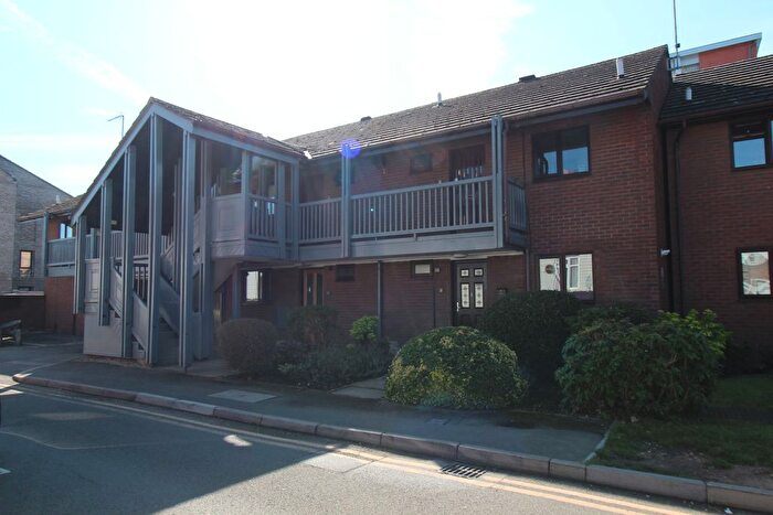 1 Bedroom Flat To Rent In Norwood Road, Reading, RG1