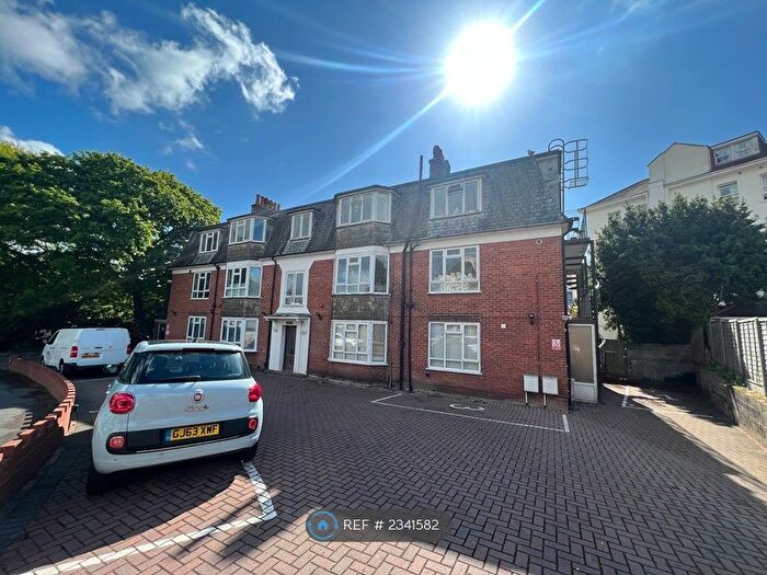 3 Bedroom Flat To Rent In Exeter Park Mansions, Bournemouth, BH2
