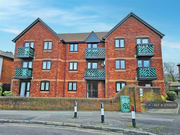 1 Bedroom Flat To Rent In Lake House, Southampton, SO15