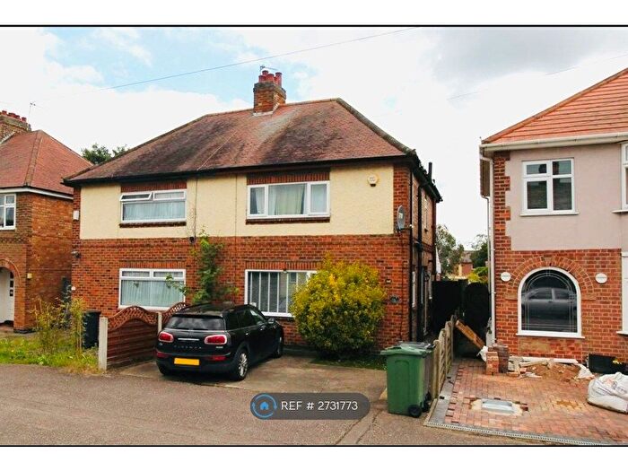 3 Bedroom Semi-Detached House To Rent In Carington Street, Loughborough, LE11