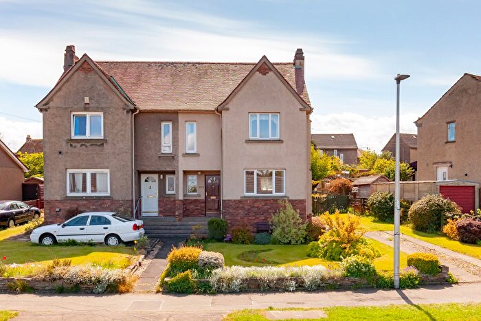 3 Bedroom Semi-Detached House For Sale In Station Road, South Queensferry, EH30