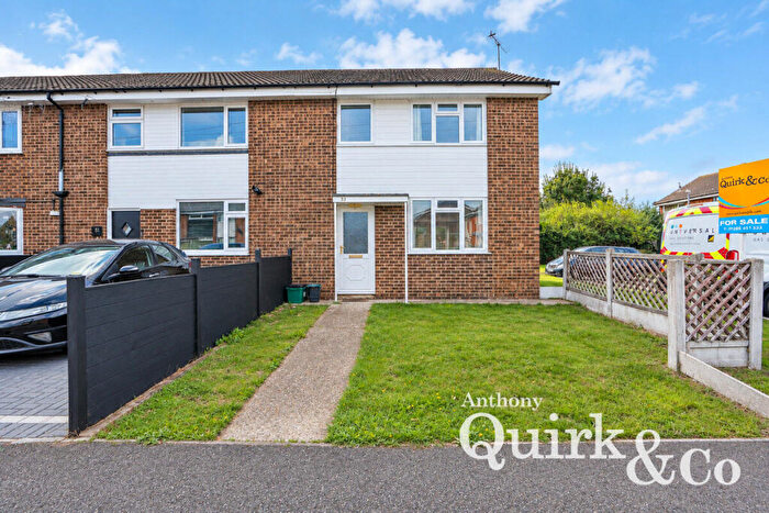 3 Bedroom End Of Terrace House For Sale In Third Avenue, Canvey Island, SS8