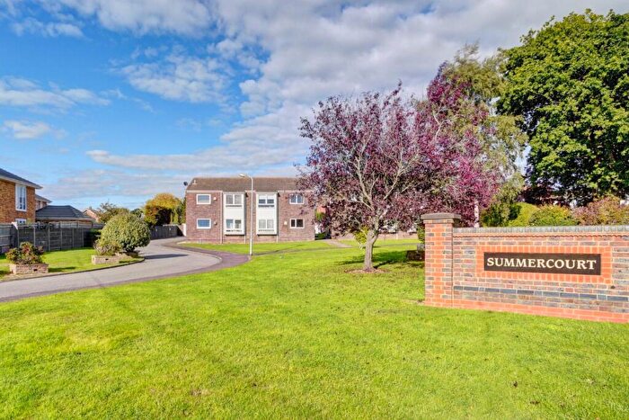 2 Bedroom Flat For Sale In Summerfields Avenue, Hailsham, BN27