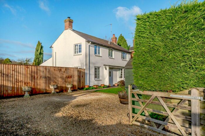 2 Bedroom Detached House For Sale In The Street, Chirton, Devizes, SN10