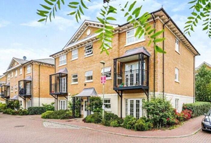 2 Bedroom Flat To Rent In Reliance Way, Oxford, Oxfordshire, OX4