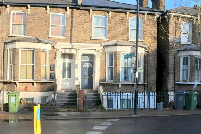 1 Bedroom Flat To Rent In Shardeloes Road, New Cross, London, SE14