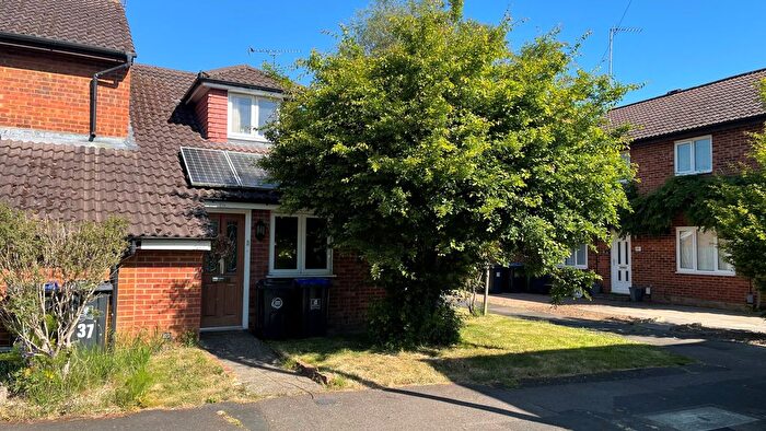 2 Bedroom Terraced House To Rent In Hamble Walk, Woking, GU21