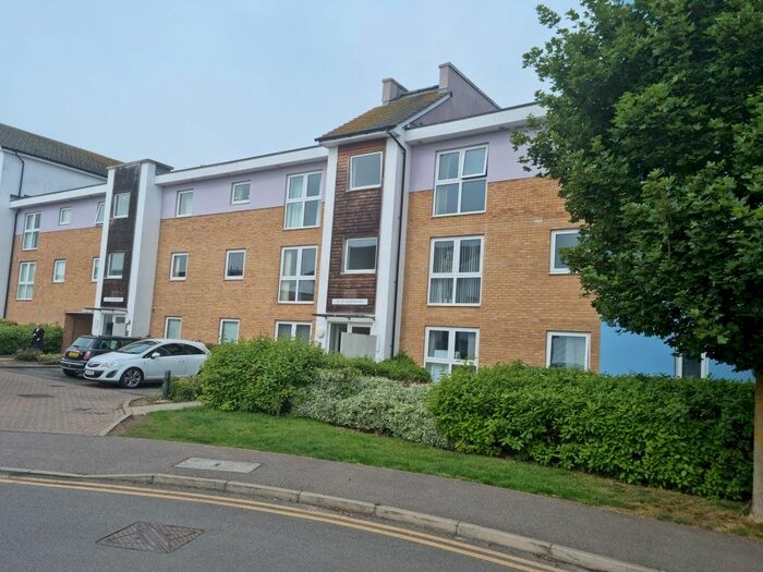 2 Bedroom Flat To Rent In Olympia Way, Whitstable, CT5