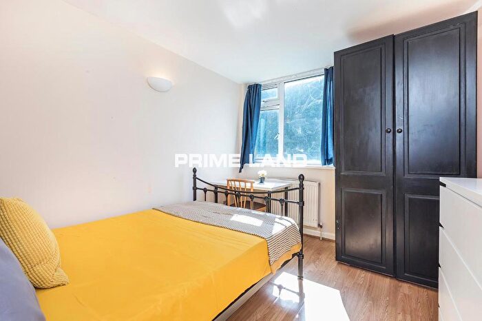 4 Bedroom Flat To Rent In Johnson Street, Shadwell, London, E1