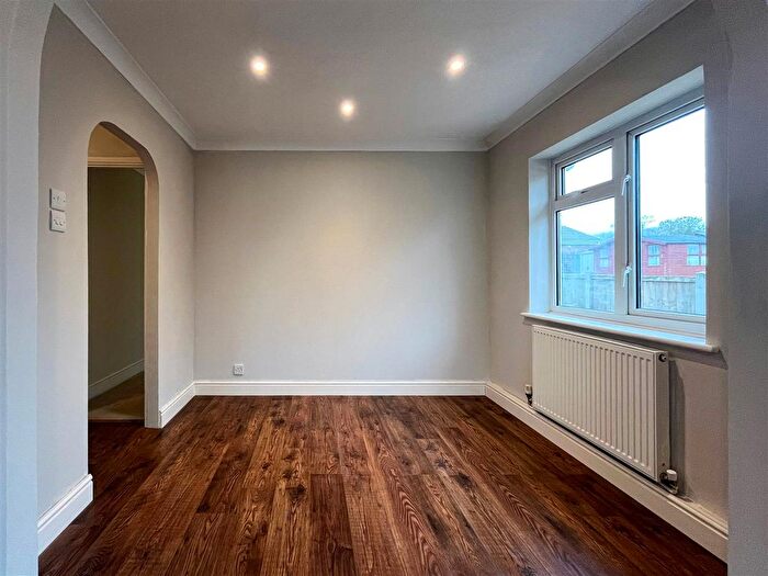 2 Bedroom Detached Bungalow For Sale In Highfield Rise, Althorne, Chelmsford, CM3