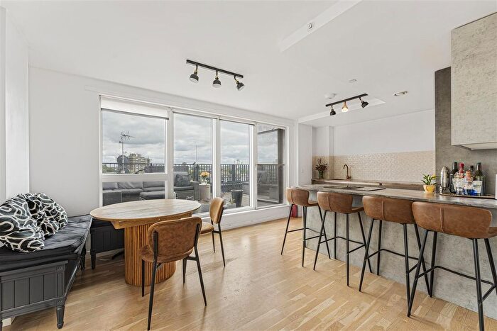 3 Bedroom Property To Rent In Blue Anchor Lane, Bermondsey, SE16