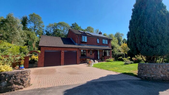 4 Bedroom Detached House For Sale In The Otters, Bolham, Tiverton, Devon, EX16