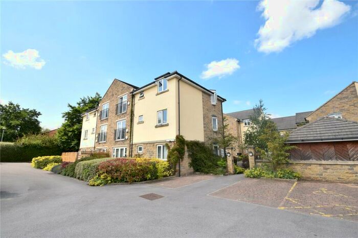 2 Bedroom Apartment To Rent In Station Square, Stanningley, Leeds, LS28