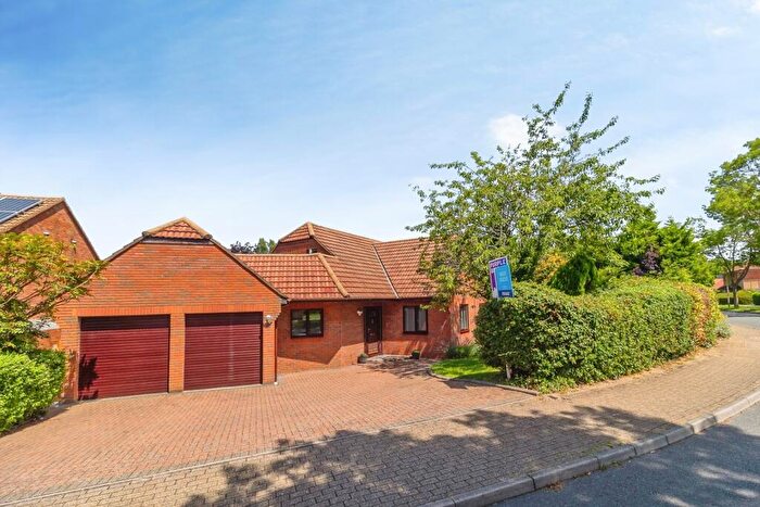 5 Bedroom Detached House For Sale In Belvoir Avenue, Emerson Valley, Milton Keynes, Buckinghamshire, MK4
