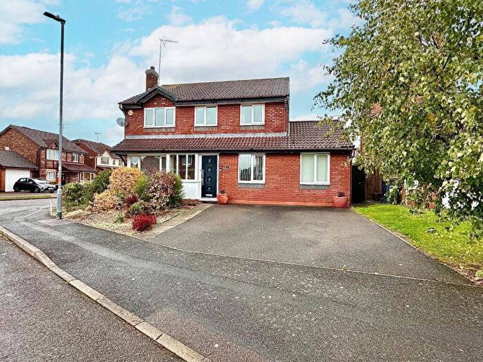 5 Bedroom Detached House For Sale In Muncaster Gardens, East Hunsbury, Northampton, NN4