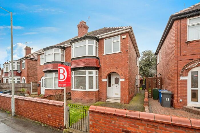 4 Bedroom Semi Detached House For Sale In Rufford Road, Doncaster, South Yorkshire, DN4