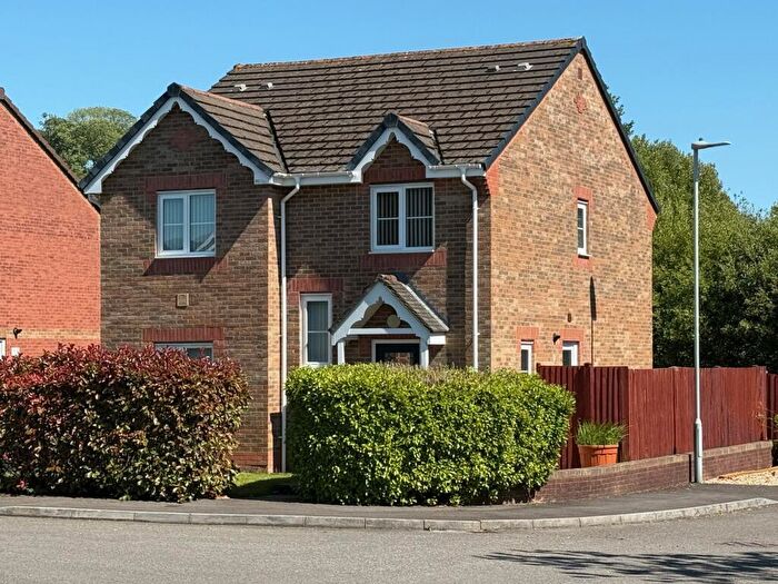 4 Bedroom Detached House To Rent In Ffwrn Clai, Parc St Teilo, Pontarddulais, Swansea, SA4