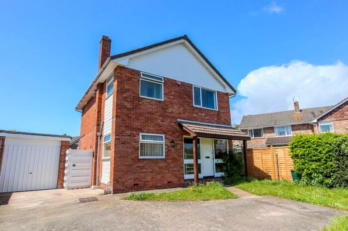 3 Bedroom Detached House To Rent In Southern Way, Clevedon, BS21