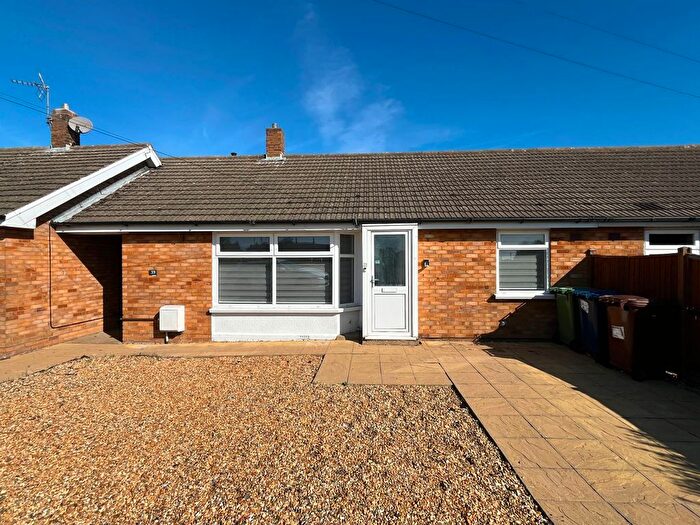 3 Bedroom Terraced House For Sale In Newlands Road, Chatteris, PE16