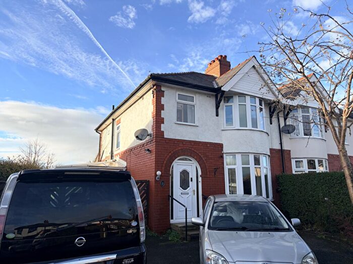 3 Bedroom Semi-Detached House For Sale In Bishopsway, Preston, PR1