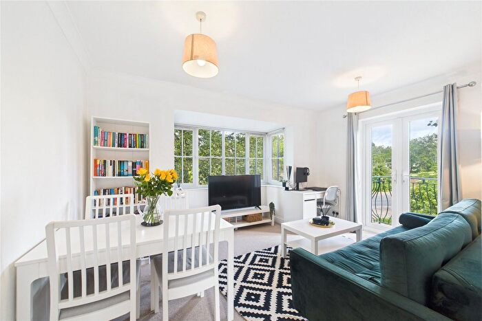 1 Bedroom Flat To Rent In Maidenhead Road, Cookham, Maidenhead, Berkshire, SL6