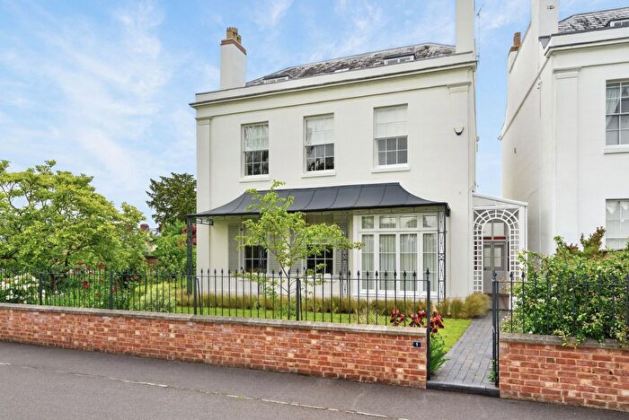 5 Bedroom Detached House For Sale In Stephenson Terrace, Worcester, Worcestershire, WR1