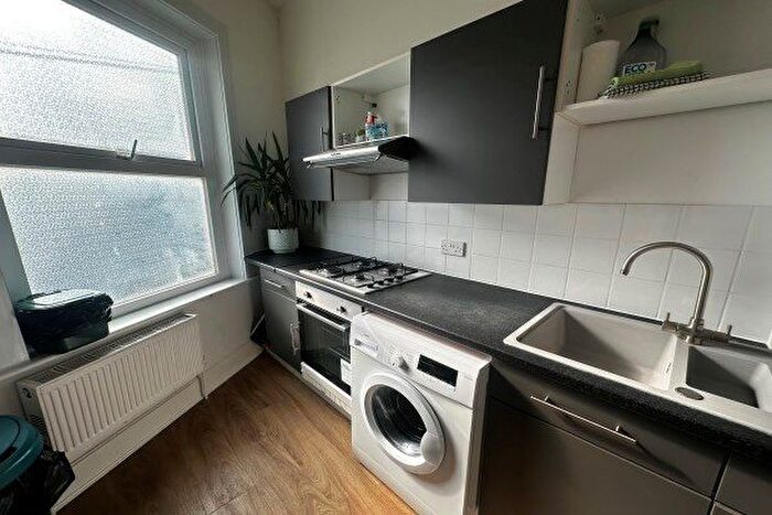 3 Bedroom Maisonette To Rent In Monkton Street, Ryde, PO33