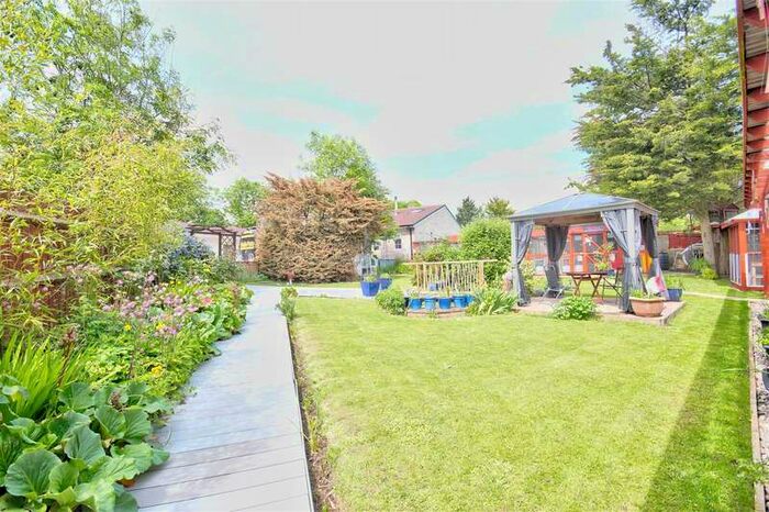 3 Bedroom Detached Bungalow For Sale In Stoke Albany Road, Desborough, Northamptonshire, NN14