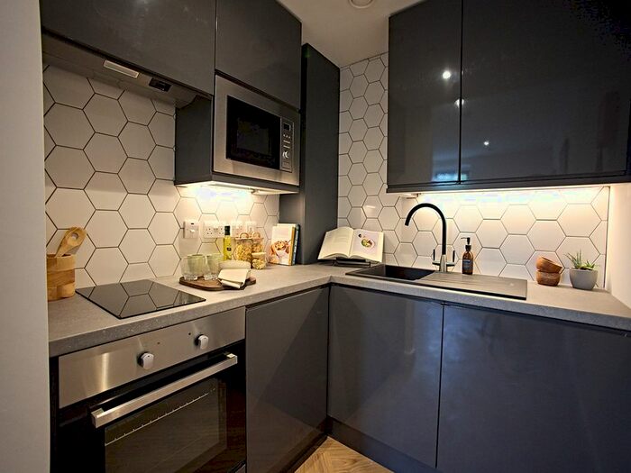 1 Bedroom Flat To Rent In Westgate Westgate, Leeds, LS1