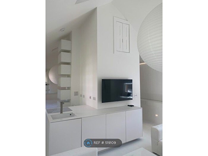 1 Bedroom Flat To Rent In St. Stephens Terrace, London, SW8