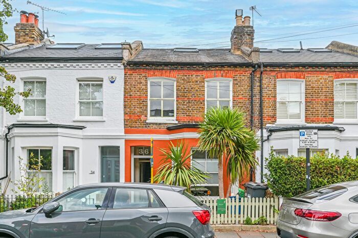 3 Bedroom Terraced House To Rent In Dale Street, Glebe Estate, London, W4