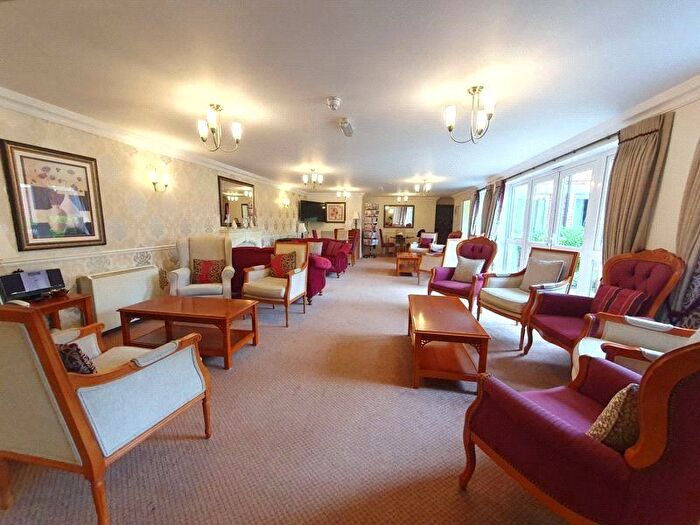 2 Bedroom Flat For Sale In Heathville Road, Gloucester, Gloucestershire, GL1
