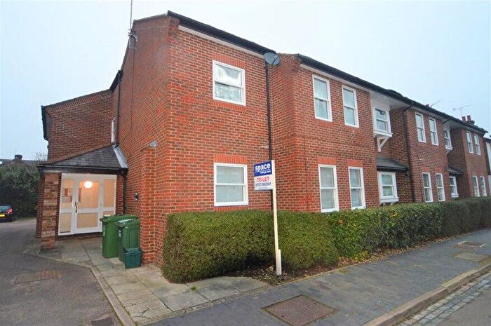 1 Bedroom Flat To Rent In Heath Road, St Albans, AL1
