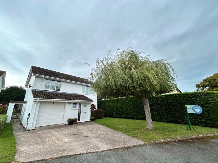 3 Bedroom Detached House For Sale In Cherry Tree Lane, Upper Colwyn Bay, LL28