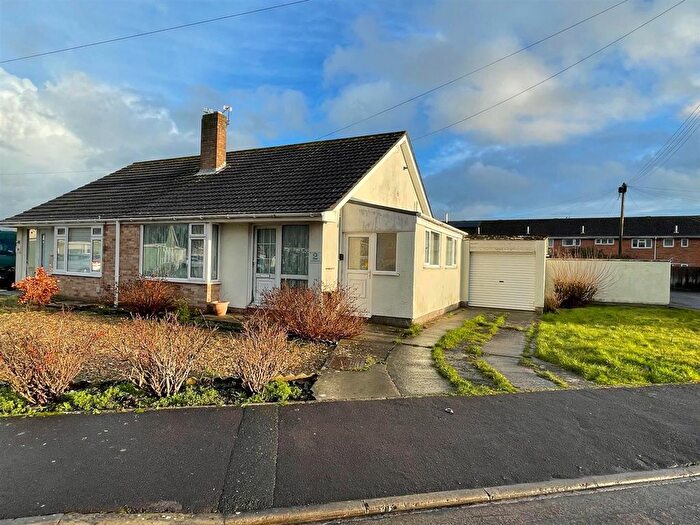 2 Bedroom Semi Detached Bungalow For Sale In Paddock Drive, Highbridge, TA9