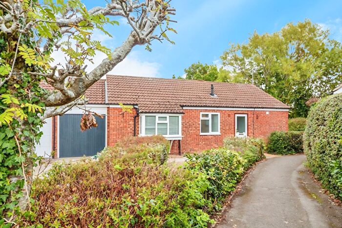 3 Bedroom Detached Bungalow For Sale In Thyme Close, Earley, RG6