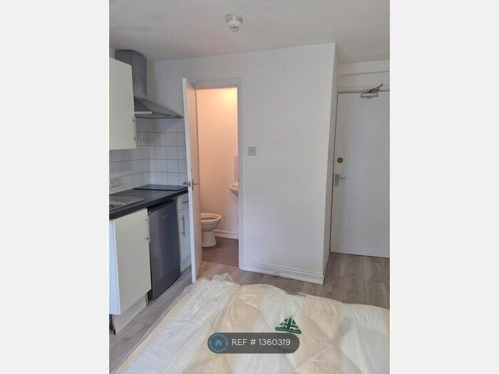 Studio To Rent In King Street, London, E13
