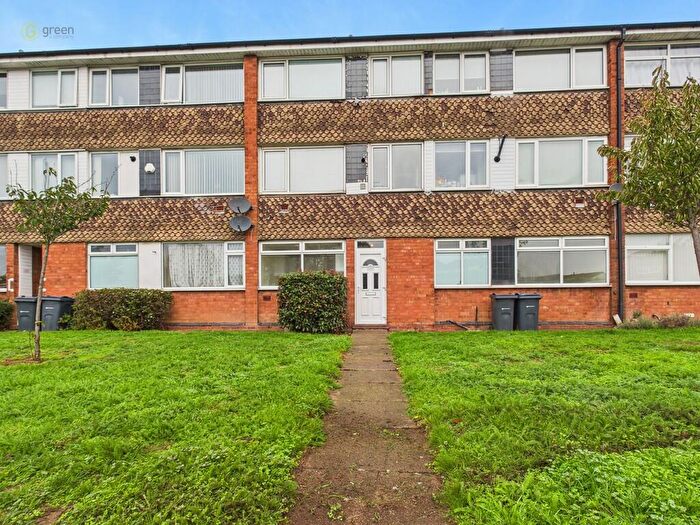 2 Bedroom Flat For Sale In Cooks Lane, Birmingham, B37