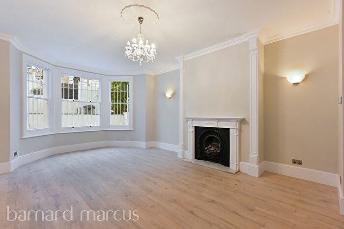 2 Bedroom Flat To Rent In Sinclair Road, London, W14
