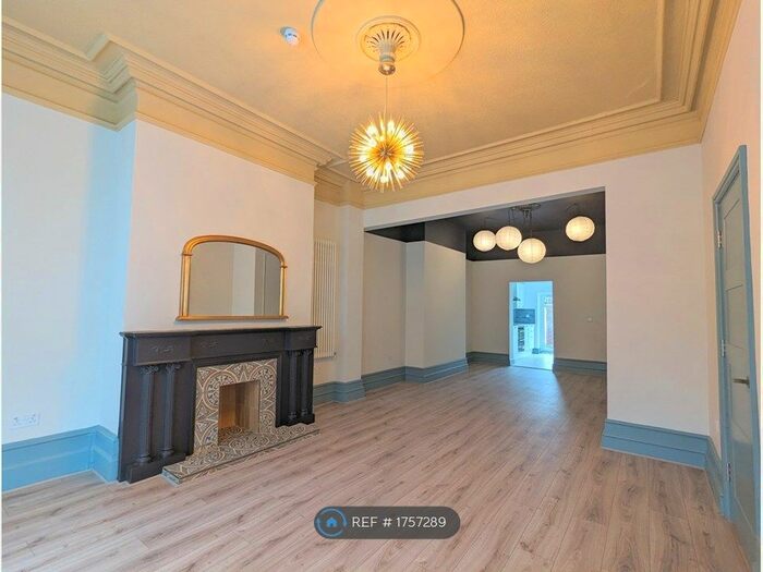 7 Bedroom Terraced House To Rent In Seedley Road, Salford, M6