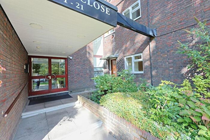 1 Bedroom Flat To Rent In Lodge Close, Edgware, Greater London, HA8