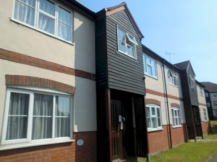 1 Bedroom Flat To Rent In Thornborough Avenue, South Woodham Ferrers, CM3