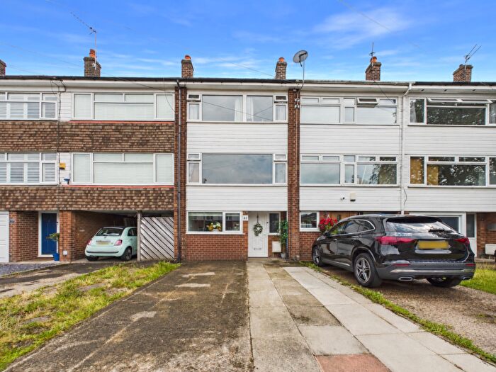 4 Bedroom Town House For Sale In Leigh Avenue, Marple, Stockport, Cheshire, SK6