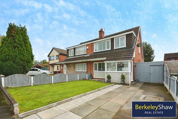 3 Bedroom Semi-Detached House For Sale In Watton Beck Close, Liverpool, L31