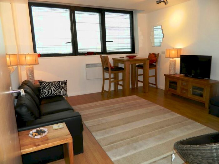 1 Bedroom Flat To Rent In Apt, Mann Island Liverpool, L3