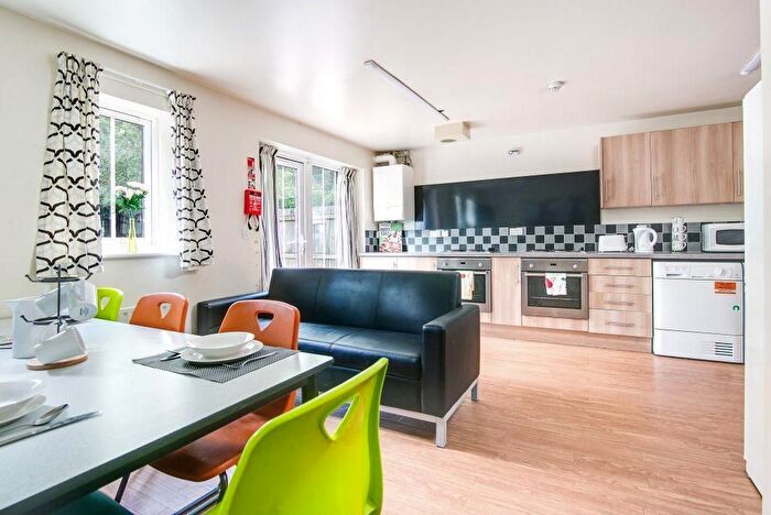 1 Bedroom Flat To Rent In Hamill Terrace, Parham Road, Canterbury, CT1